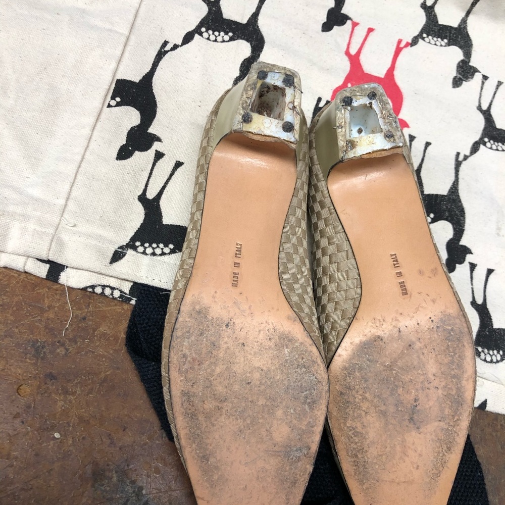 Ferragamo Pumps - image 2